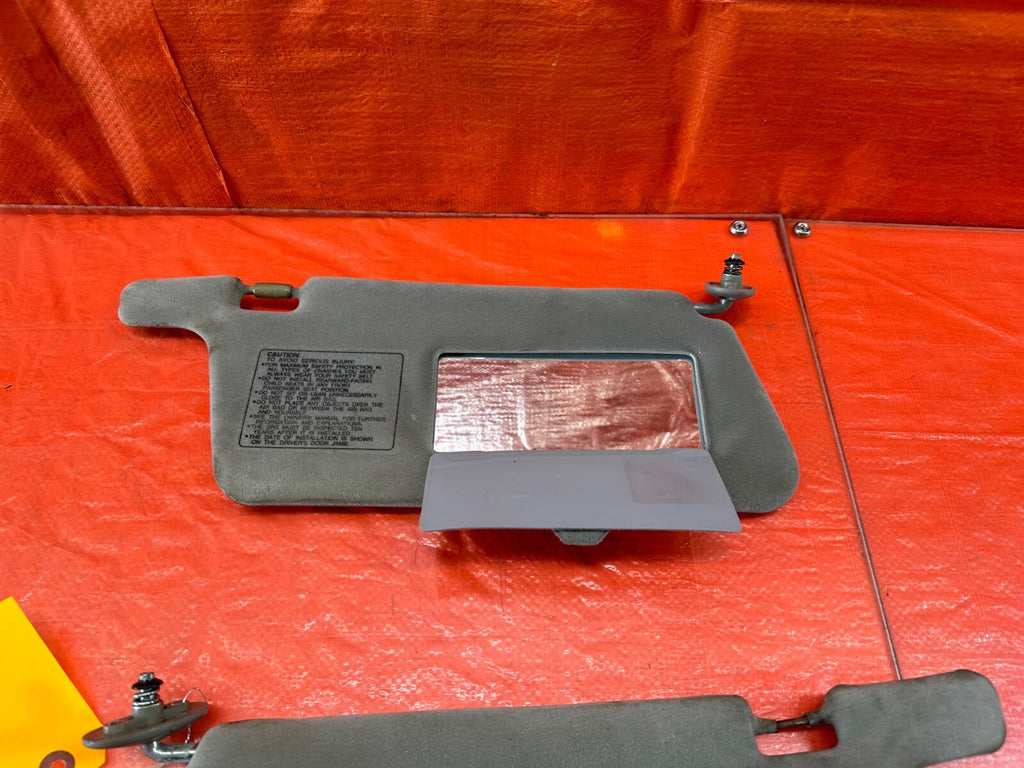 94 97 ACURA INTEGRA   LEFT AND RIGHT SUN VISORS PAIR SET   OEM FACTORY 22612