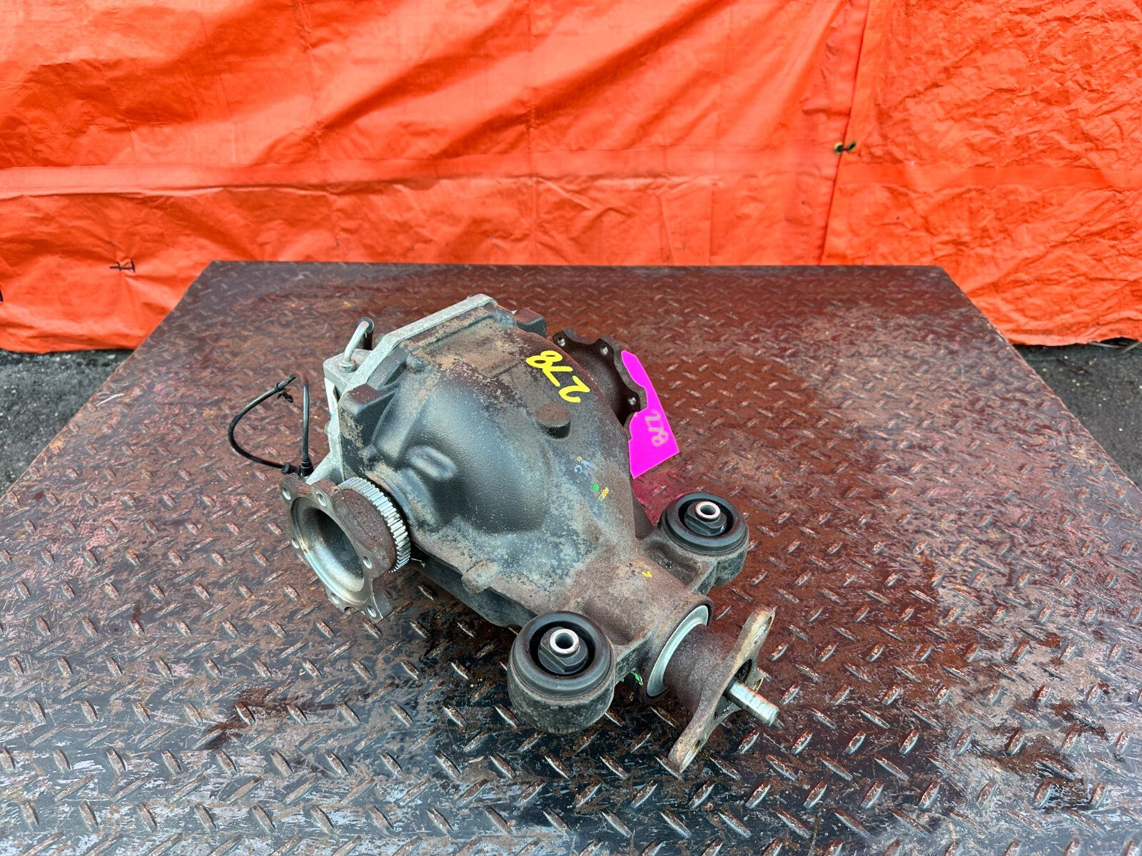 10 13 INFINITI G37 CONVERTIBLE   AUTOMATIC DIFFERENTIAL CARRIER PUMPKIN OEM #2780