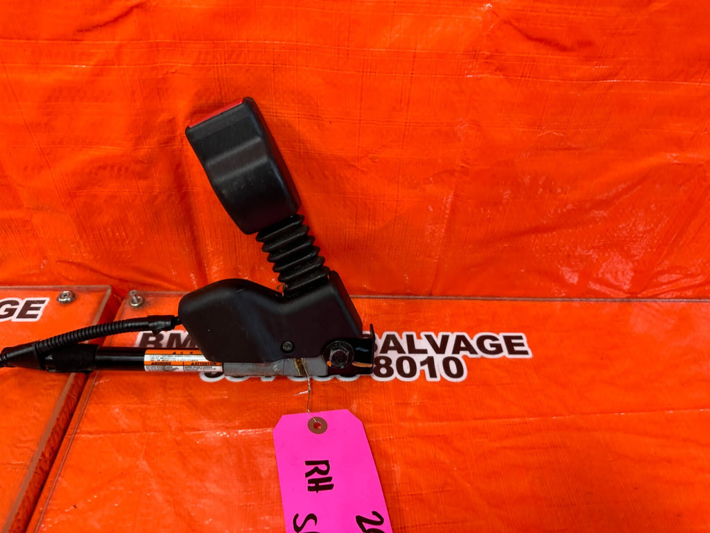 07 11 HONDA CIVIC SI SEDAN   PASSENGER RIGHT FRONT SEAT BELT CLIP BUCKLE OEM 2033