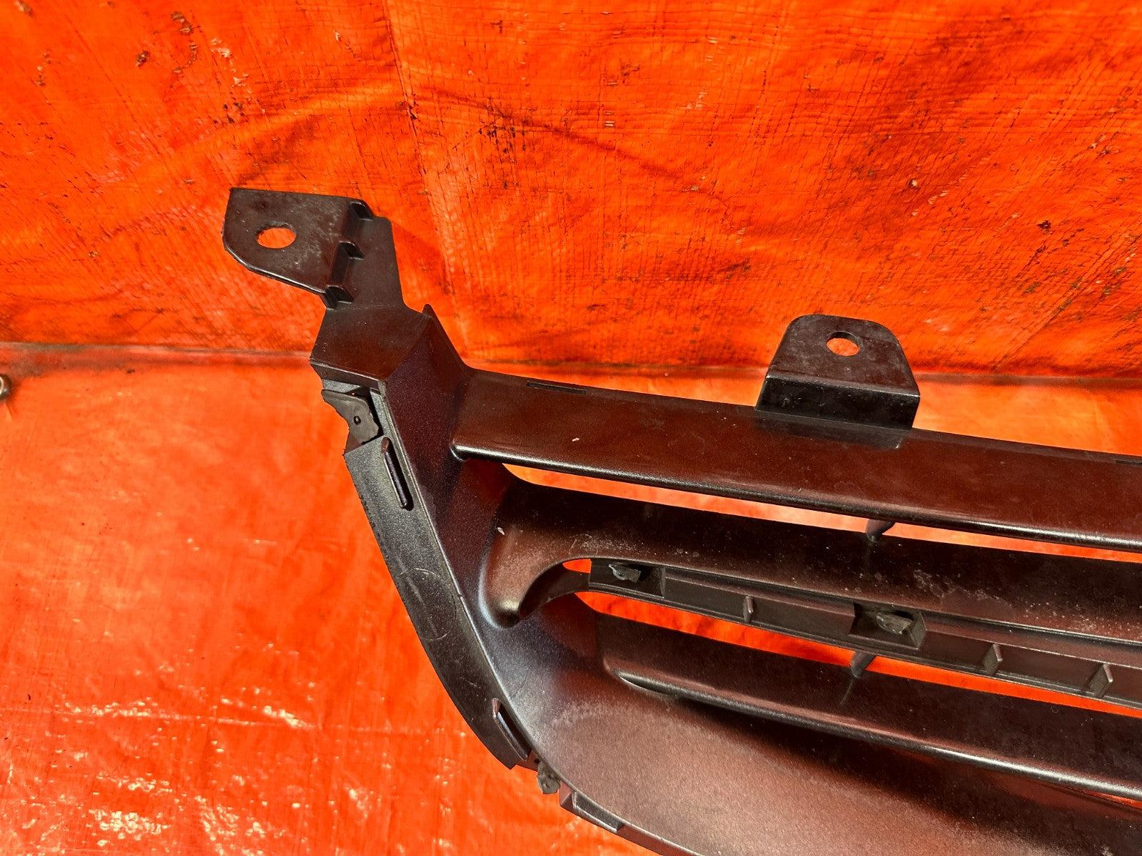 04 05 ACURA TSX   FRONT BUMPER GRILLE ASSEMBLY   OEM #3227