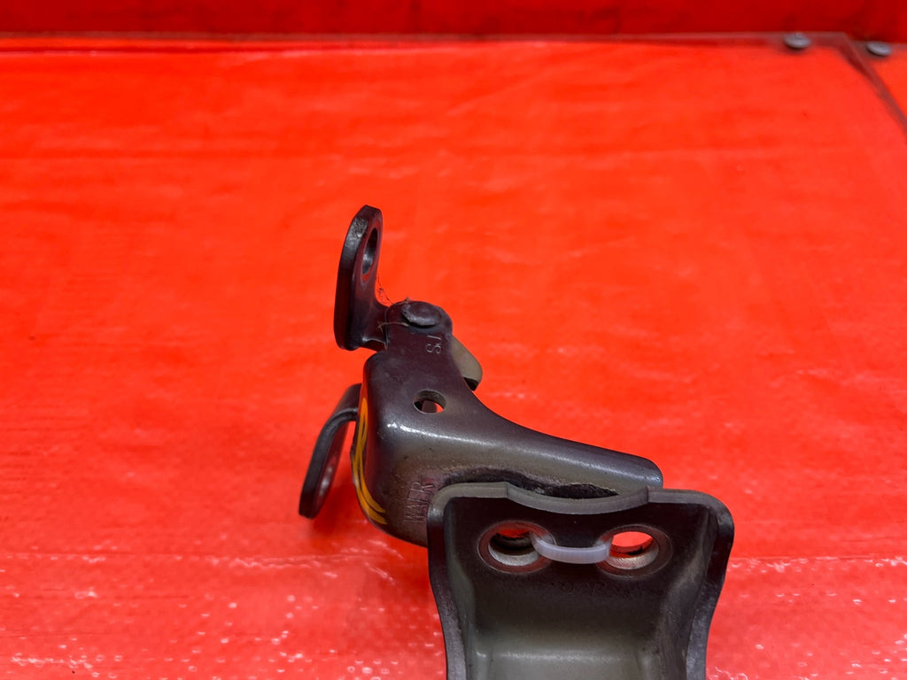 08 12 HONDA ACCORD SEDAN   RIGHT FRONT DOOR HINGE SET UPPER LOWER   OEM #1745