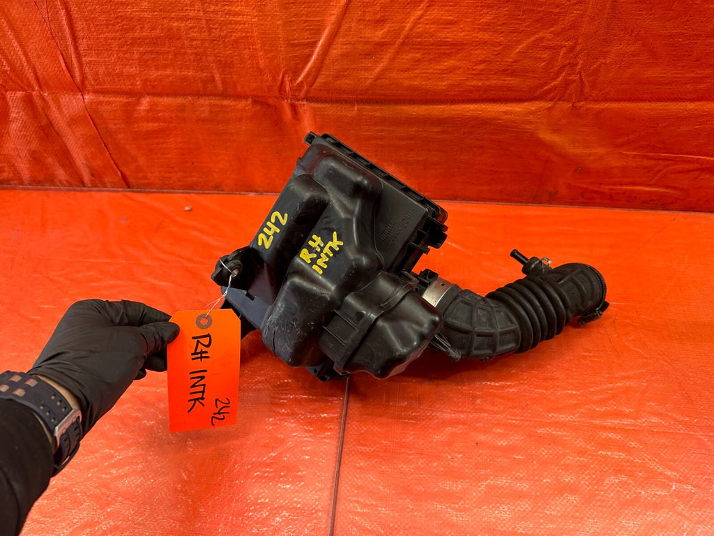 16 20 INFINITI Q50 Q60 3.0 AIR INTAKE HOUSING W/ INLET DUCT ARM RIGHT R OEM #2426