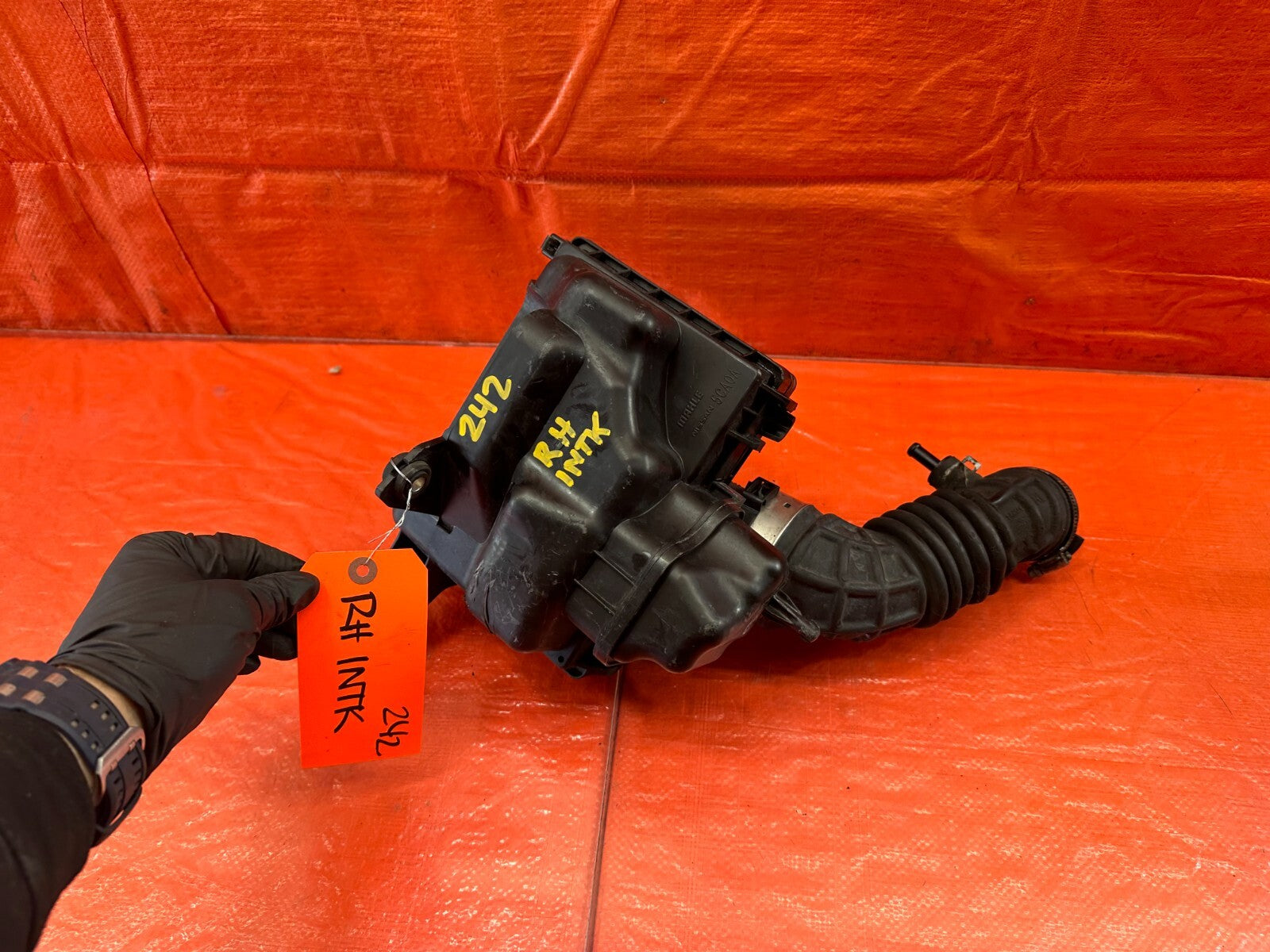 16 20 INFINITI Q50 Q60 3.0 AIR INTAKE HOUSING W/ INLET DUCT ARM RIGHT R OEM #2426