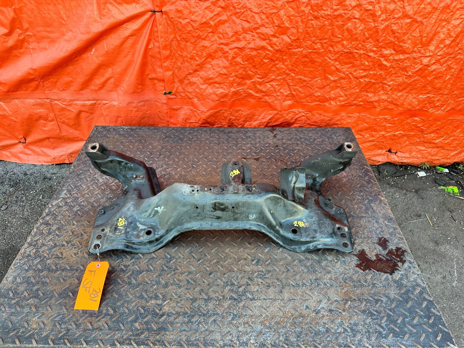 94 01 ACURA INTEGRA   FRONT SUBFRAME CROSSMEMBER SUB FRAME ENGINE CRADLE OEM 2810