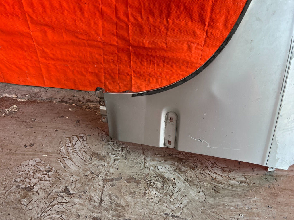 96 98 HONDA CIVIC   FENDER   PASSENGER RIGHT SIDE SILVER COLOR   OEM FACTORY 1307