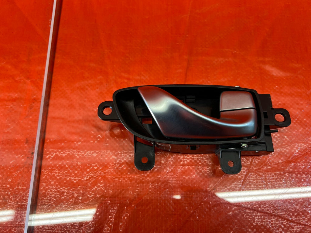 14 20 INFINITI Q50 Q70 / 17 20 Q60   PASSENGER RIGHT FRONT / REAR DOOR HANDLE  5