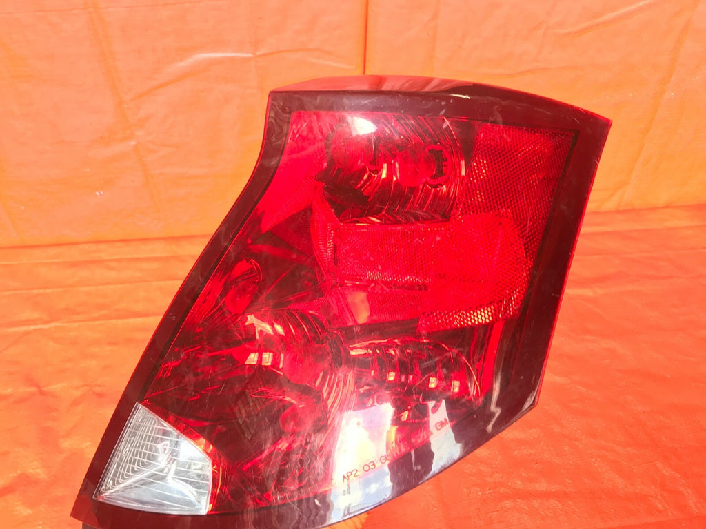 OEM 2003 2004 03 04 SATURN ION 4 DOOR SEDAN PASSENGER RIGHT TAIL LIGHT LAMP  4