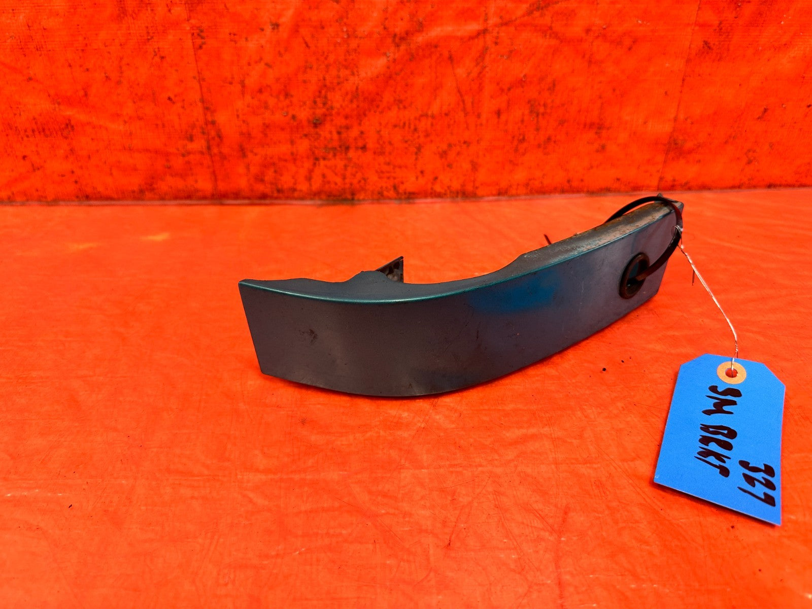 92 95 HONDA CIVIC 2D COUPE   DRIVER LEFT REAR TAIL LIGHT LAMP COVER TRIM OEM 3273