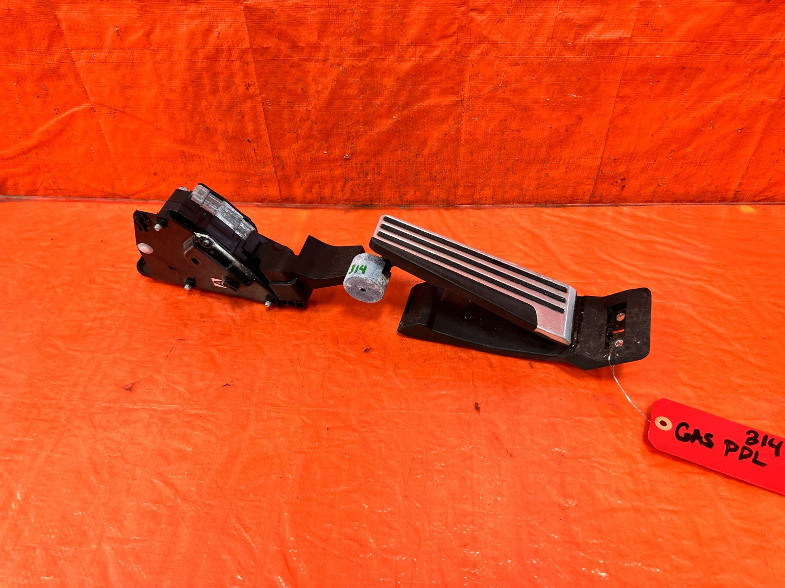 16 20 INFINITI Q50   ADAPTIVE STEERING ONLY   GAS PED ACCELERATOR PEDAL   OEM #30