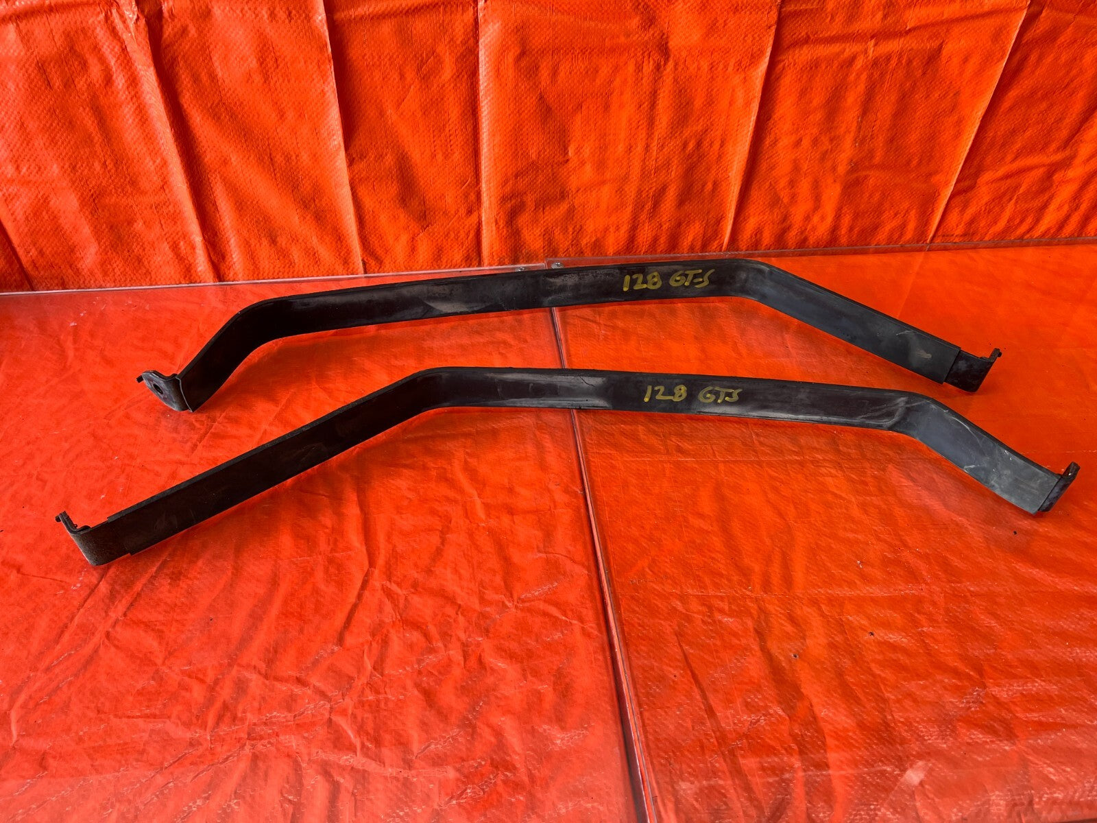 05 06 ACURA RSX   GAS GASOLINE FUEL TANK MOUNTING STRAPS BAND SET   OEM #1287