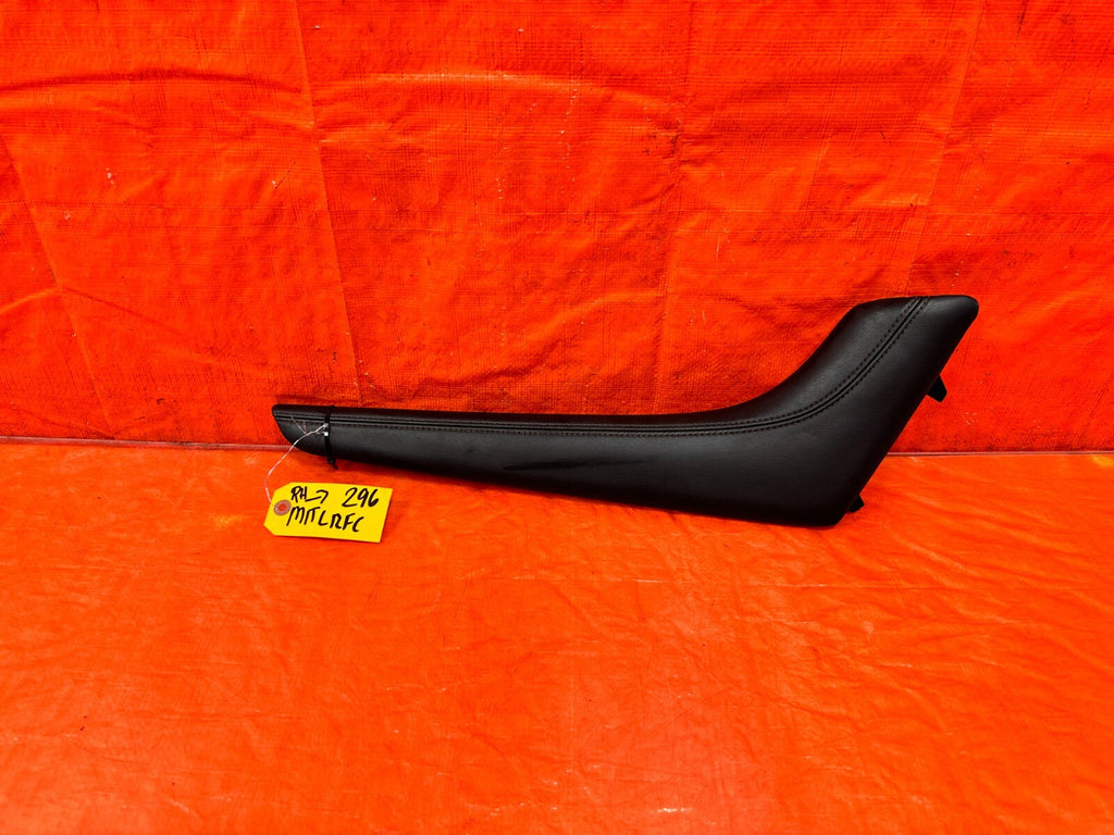 2020 20 INFINITI Q50   PASSENGER RIGHT SHIFTER CONSOLE TRIM   BLACK STITCH 2960