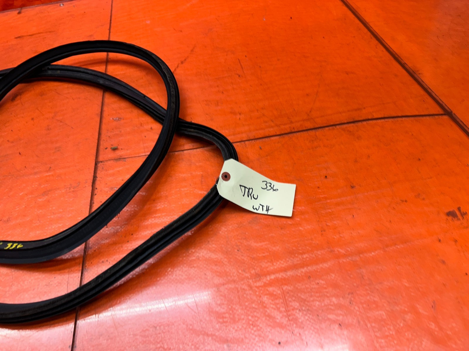 97 01 HONDA PRELUDE 2.2L REAR TRUNK DECKLID WEATHER STRIP RUBBER SEAL OEM #3364