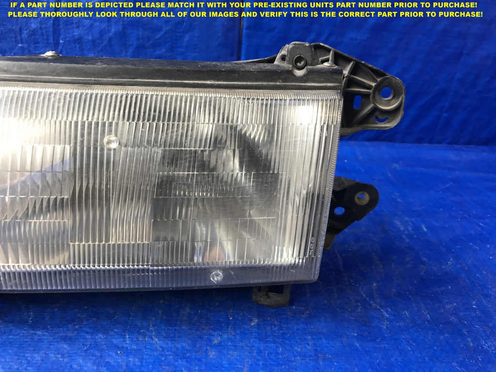 OEM 1989 1990 1991 1992 1992 1994 MAZDA MP5 DRIVER LEFT HEADLIGHT BRKN TAB HL21