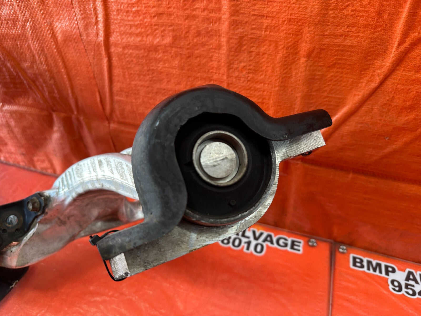 08 15 INFINITI G37 COUPE S RWD LEFT FRONT SPINDLE W/ LOWER CONTROL ARM OEM #24514