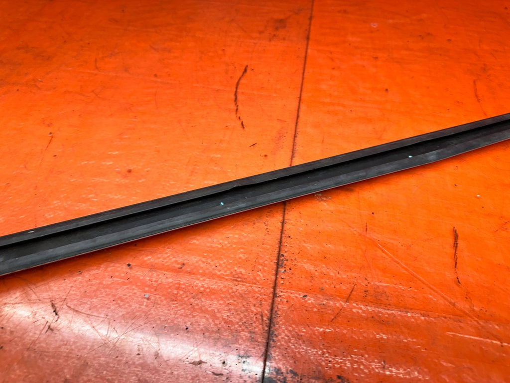92 95 HONDA CIVIC 2D COUPE   PASSENGER RIGHT EXTERIOR DOOR MOLDING TRIM OEM #3338