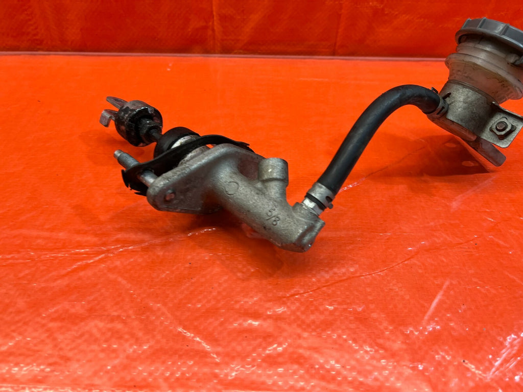 94 01 ACURA INTEGRA   CLUTCH MASTER CYLINDER W/ LINE & TANK   OEM OE FACTORY 1024