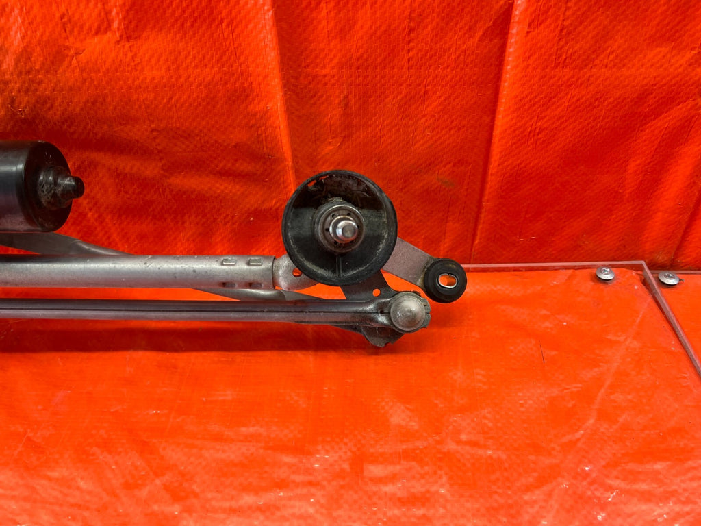 14 20 INFINITI Q50 Q60   WINDSHIELD WIPER MOTOR W/ LINKAGE   OEM FACTORY #1133