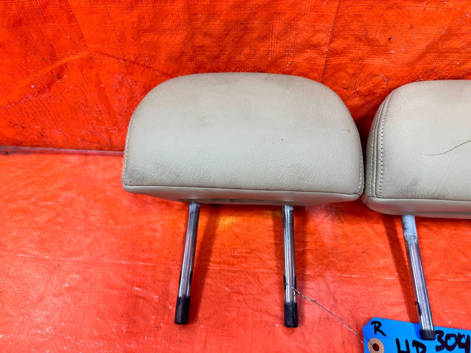 04 08 ACURA TSX   LEFT OR RIGHT   REAR SEAT   HEAD REST TAN COLOR   OEM 3042