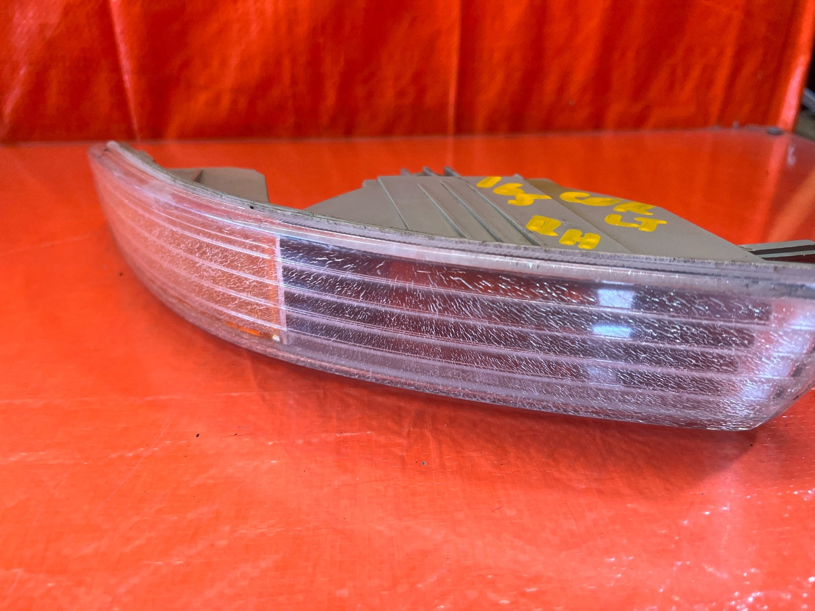 94 97 ACURA INTEGRA PASSENGER RIGHT BUMPER TURN SIGNAL CORNER LIGHT   OEM #1656