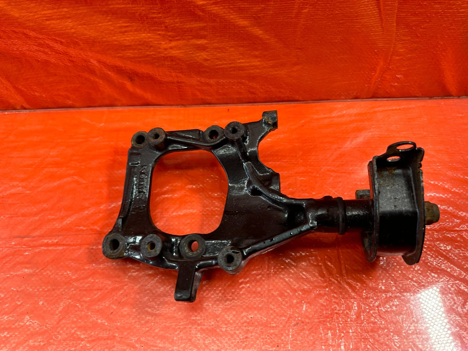 92 95 HONDA CIVIC   D16Z6 D15B7 AIR CONDITIONING AC COMPRESSOR PUMP BRACKET  6