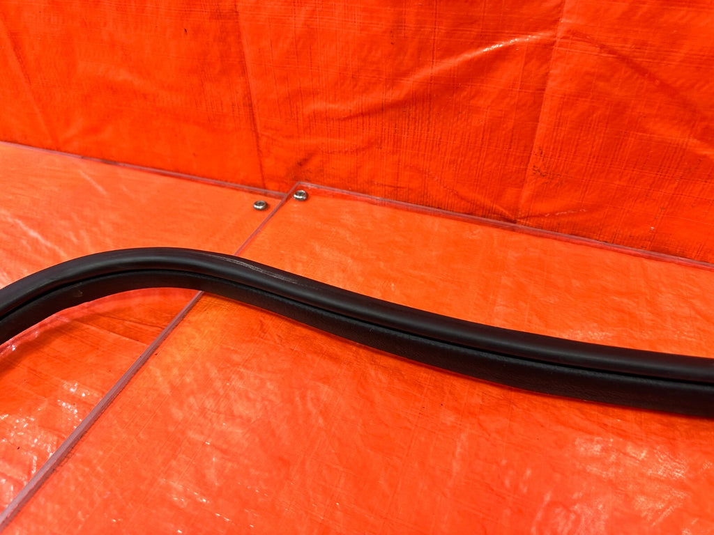 06 11 CIVIC 4D SEDAN   DRIVER LEFT REAR DOOR TO CHASSIS OPEN TRIM   OEM #2709