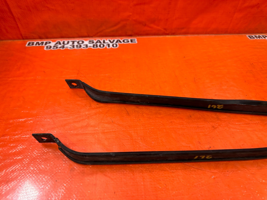 02 10 LEXUS SC430   GAS GASOLINE FUEL TANK MOUNTING STRAPS BAND SET   OEM #2618