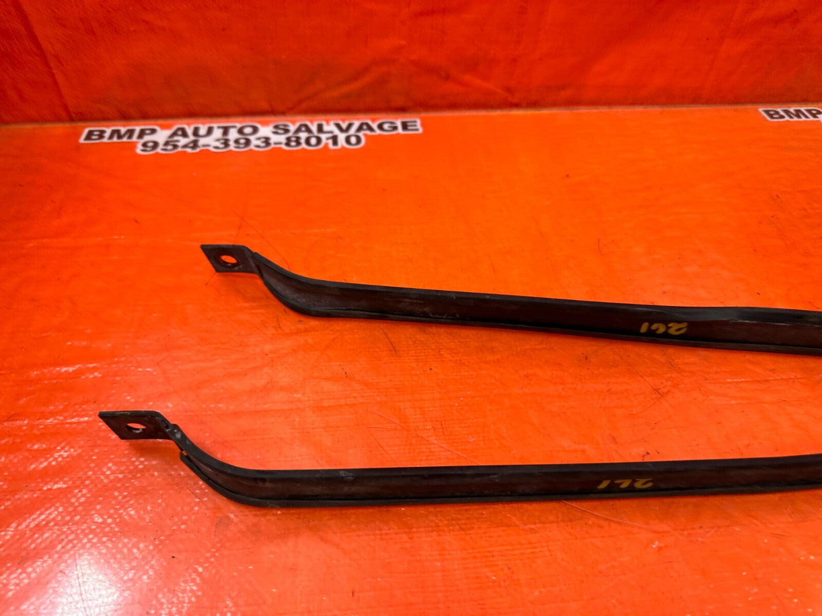 02 10 LEXUS SC430   GAS GASOLINE FUEL TANK MOUNTING STRAPS BAND SET   OEM #2618