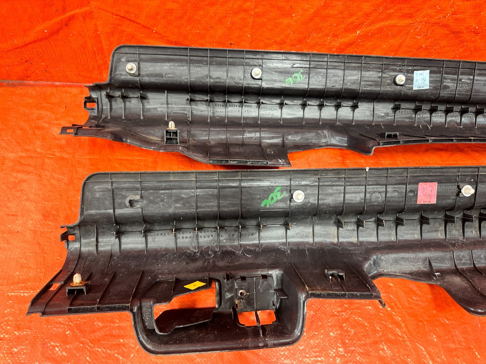 02 05 HONDA CIVIC SI EP3   FLOOR PILLAR SCUFF PLATE SET LEFT & RIGHT   OEM #3068