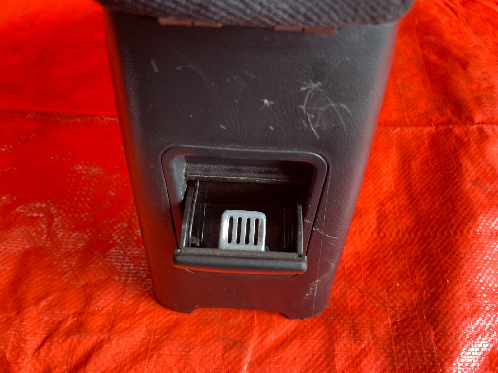94   01 ACURA INTEGRA   ARM REST CENTER CONSOLE   OEM OE FACTORY   BLACK COLOR11