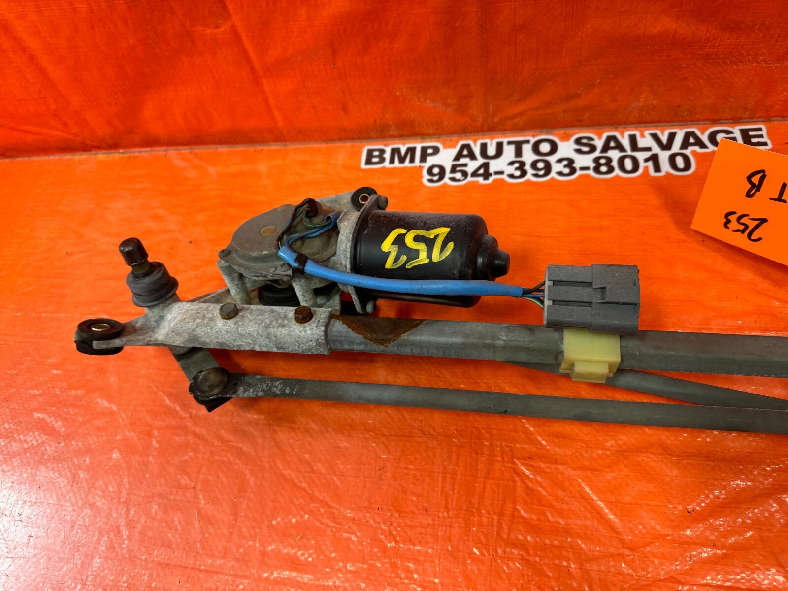 94   01 ACURA INTEGRA   FRONT WINDSHIELD WIPER MOTOR WITH LINKAGE   OEM  #2533