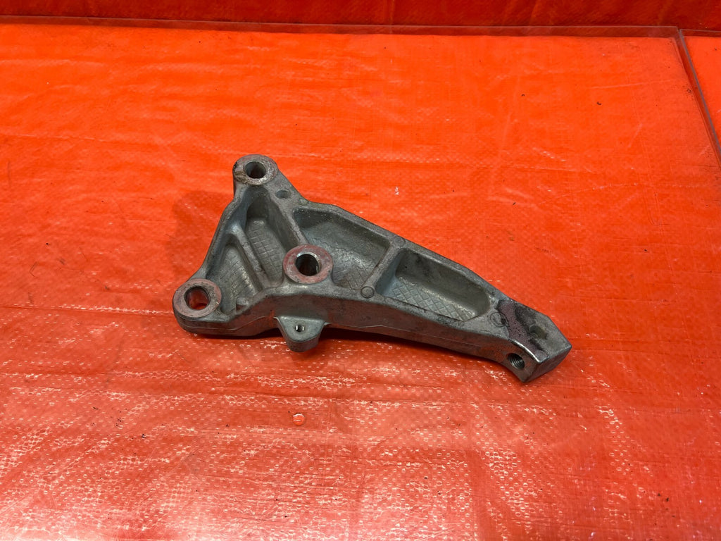 07 08 ACURA TL TYPE S   AUTOMATIC   UPPER TRANSMISSION MOUNTING BRACKET   OEM 876