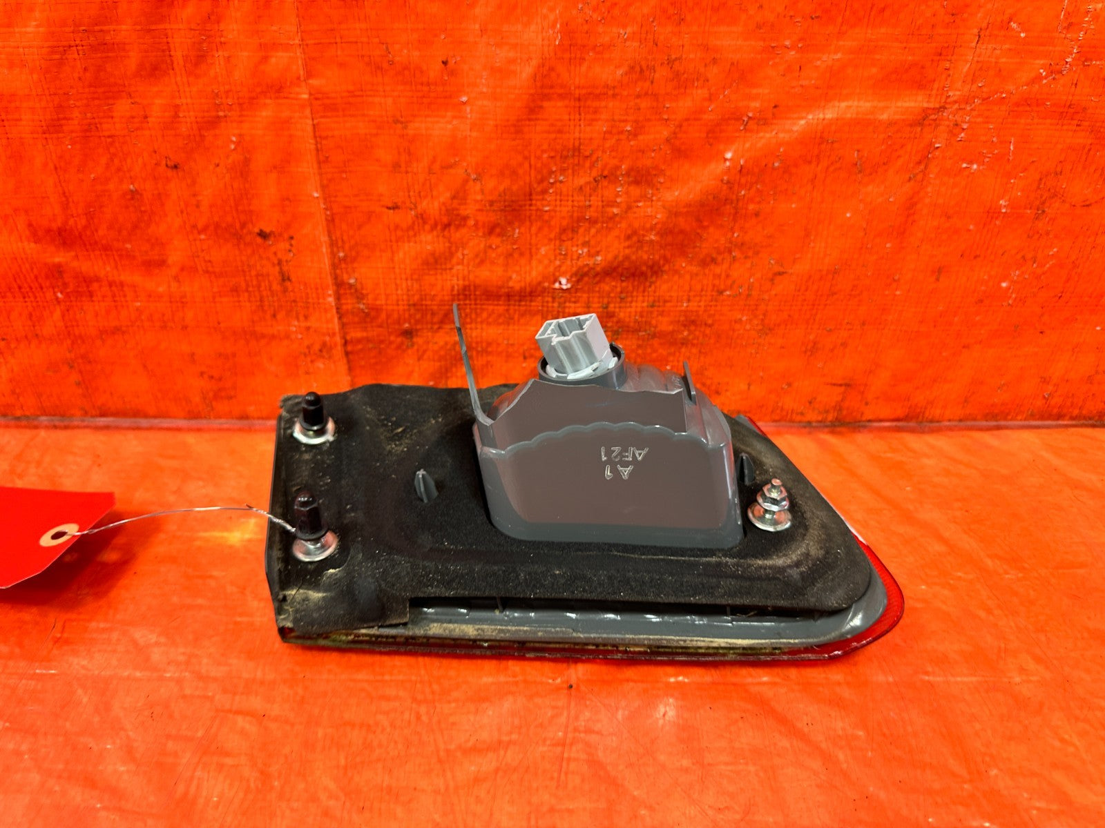 11 14 ACURA TSX   PASSENGER RIGHT INNER TAIL LIGHT LAMP TRUNK   OEM FACTORY 30516