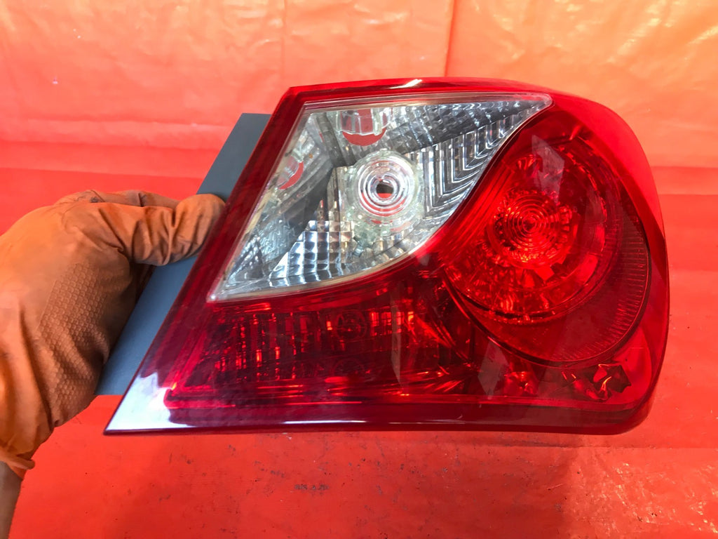 OEM 2012 2013 2014 HYUNDAI SONATA PASSENGER RIGHT OUTER TAIL LIGHT LAMP R RH 1