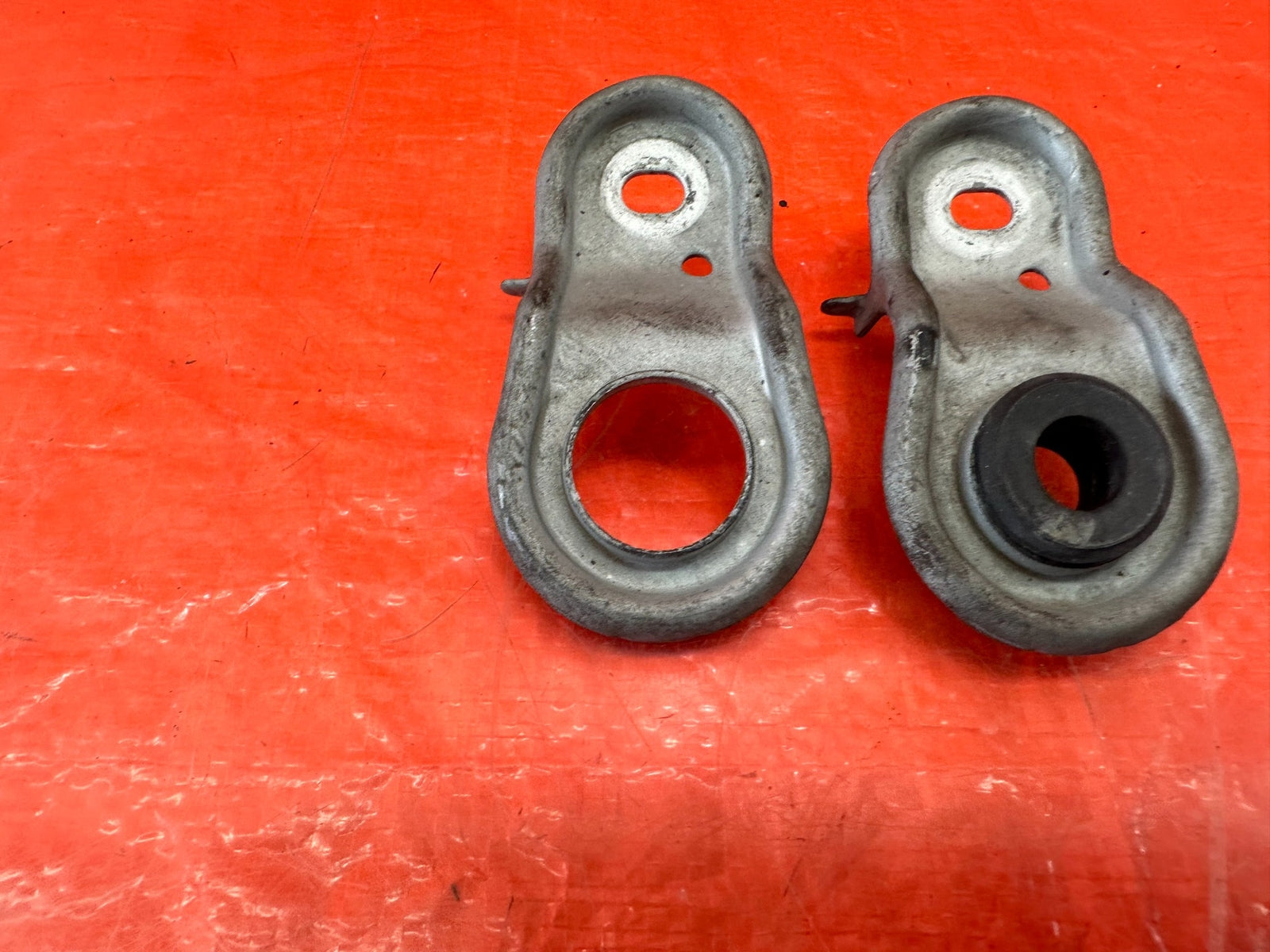 00 09 HONDA S2000   RADIATOR MOUNTING BRACKET SET LEFT & RIGHT OEM FACTORY #1979