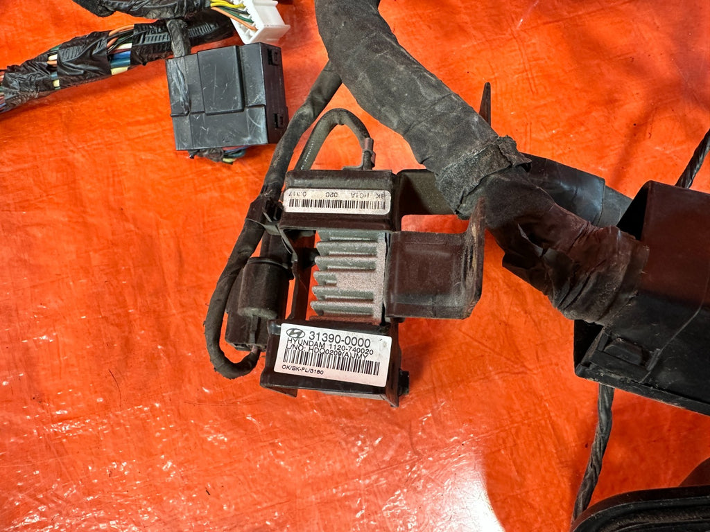 2013 13  HYUNDAI GENESIS COUPE TRACK ENGINE BAY UNDER THE HOOD HARNESS FUSE BOX14