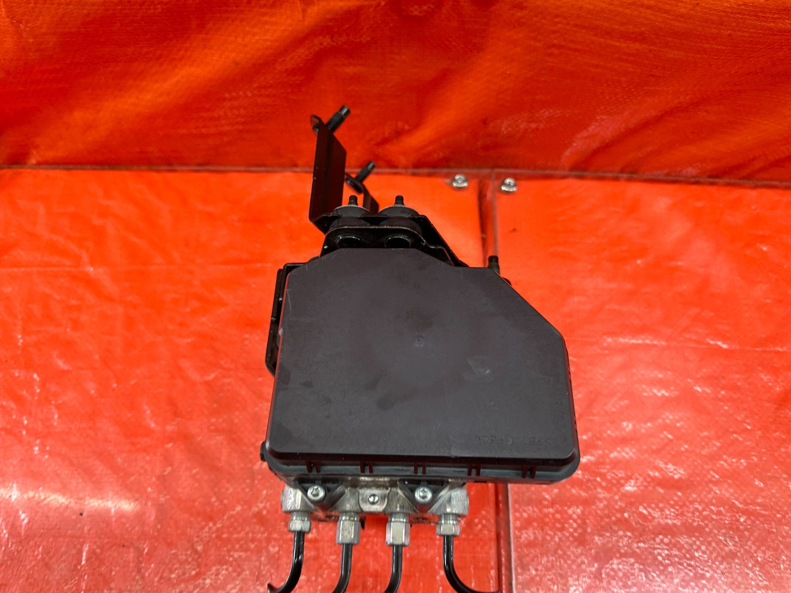 18 20 INFINITI Q60   REAR WHEEL DRIVE   W/ PRE CRASH   ABS PUMP MODULE OEM #2006