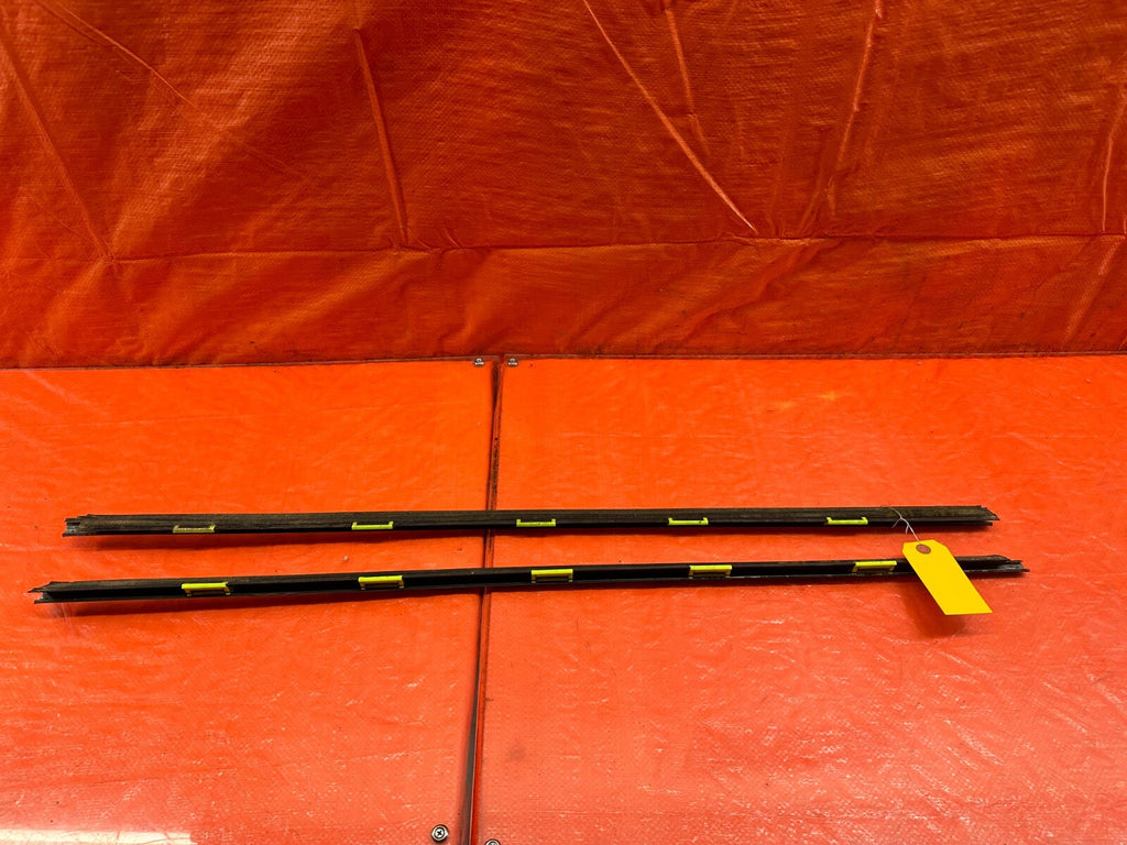 96 00 HONDA CIVIC COUPE HATCH EXTERIOR DOOR WINDOW GLASS TRIM SET LEFT RIGHT 2316