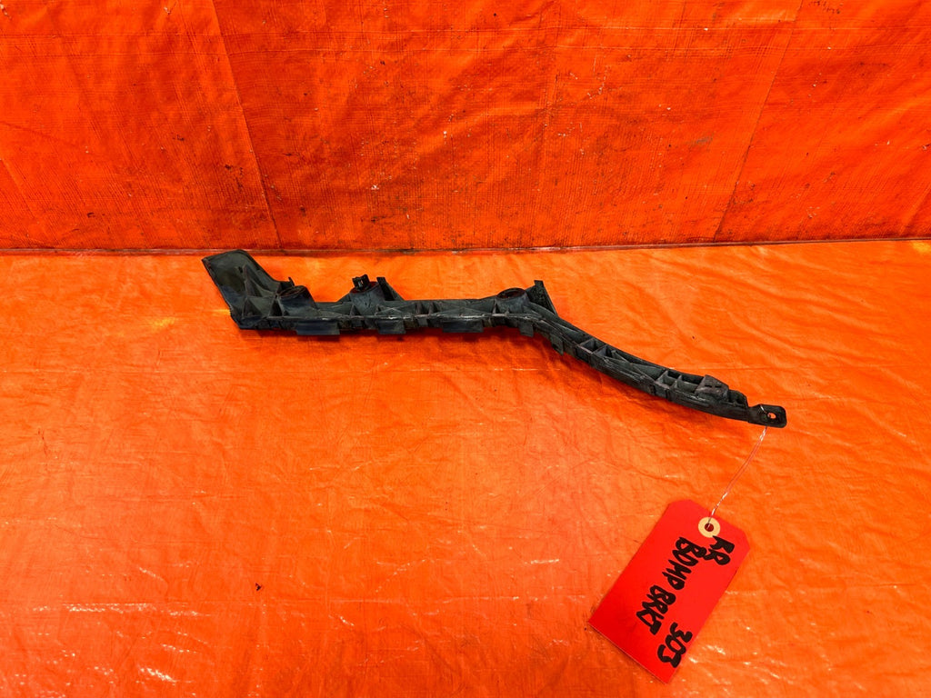 09 11 MAZDA RX8 RX 8  RIGHT REAR BUMPER BRACKET RETAINER CLIP OEM 3034