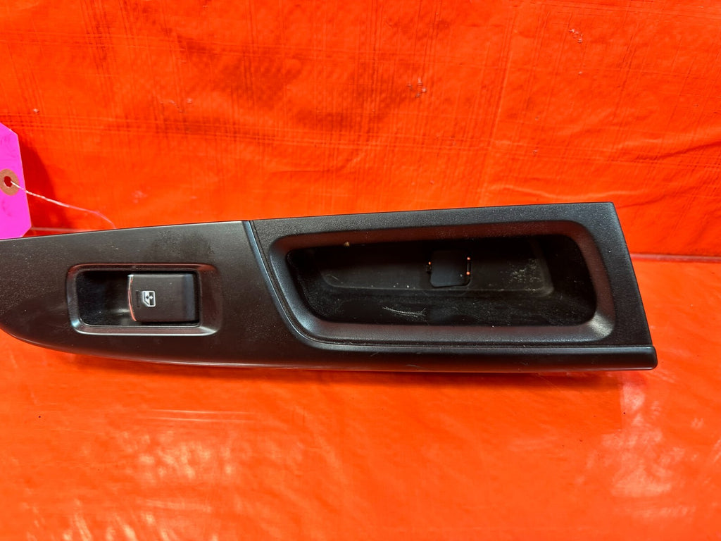 15 21 SUBARU WRX & STI   PASSENGER RIGHT REAR WINDOW SWITCH   OEM 2665