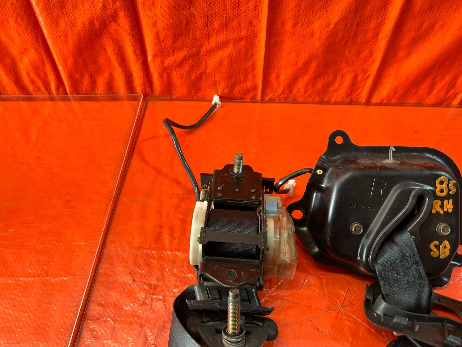 90 93 NISSAN 300ZX   NON TURBO & 2 SEATER ONLY   SEAT SAFETY BELT   RIGHT SIDE 5