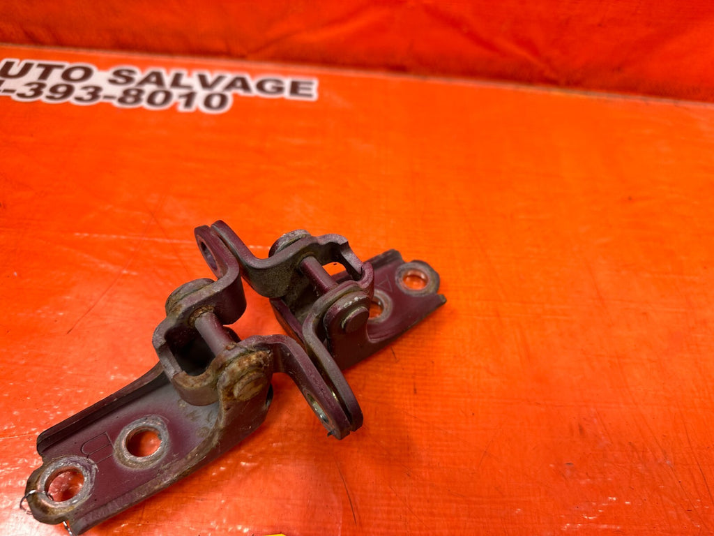 02 06 ACURA RSX   DRIVER LEFT FRONT DOOR HINGE SET UPPER LOWER   OEM #2543