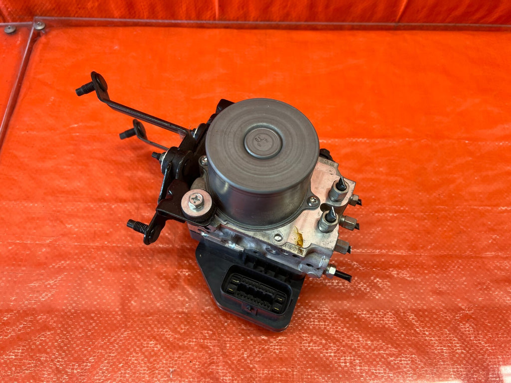 2016 16 INFINITI Q50 RED SPORT 400 RWD   ABS PUMP ANTI SKID LOCK ACTUATOR VSA 4