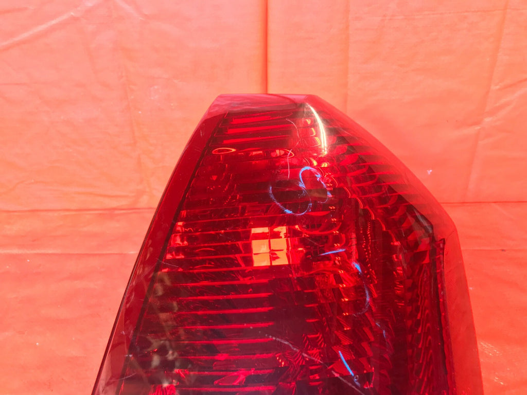OEM 2005 2006 2007 CHRYSLER 300   TOURING MODEL   PASSENGER RIGHT TAIL LIGHT 3