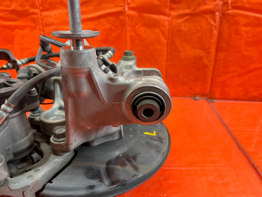 18 21 HONDA ACCORD LEFT REAR SPINDLE KNUCKLE HUB W/ ELECTRONIC CALIPER OEM #18410