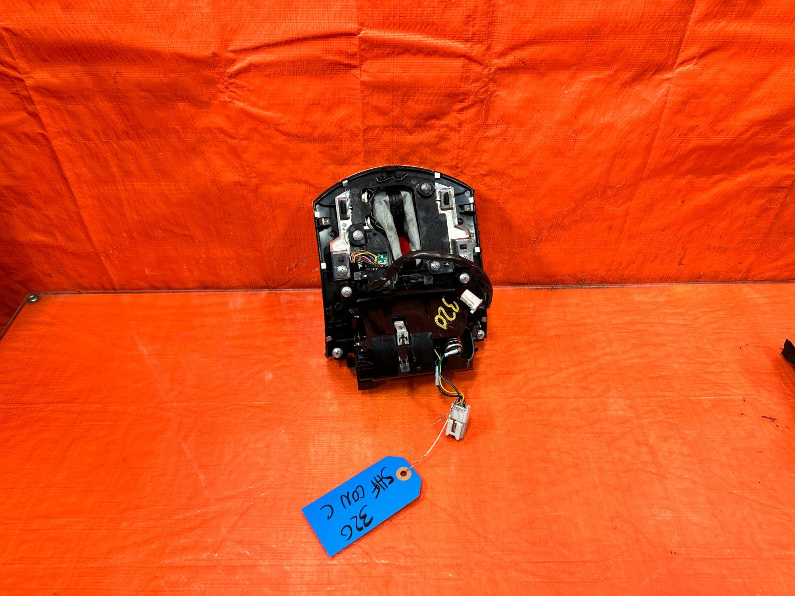 08 09 INFINITI G37 2D COUPE   AUTOMATIC SHIFTER TRIM AND BOOT   OEM 32010