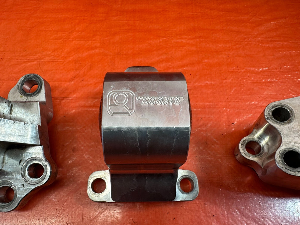 92 95 HONDA CIVIC   INNOVATIVE MOTORSPORTS MOTOT MOUNTS   RED INSERT   #2355