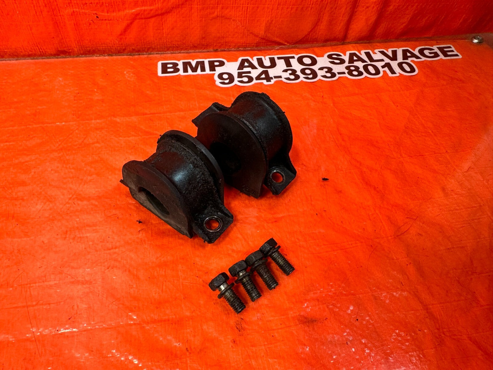 88 01 HONDA PRELUDE   FRONT SWAY BAR MOUNTING BRACKET & BUSHING SET   OEM #2527