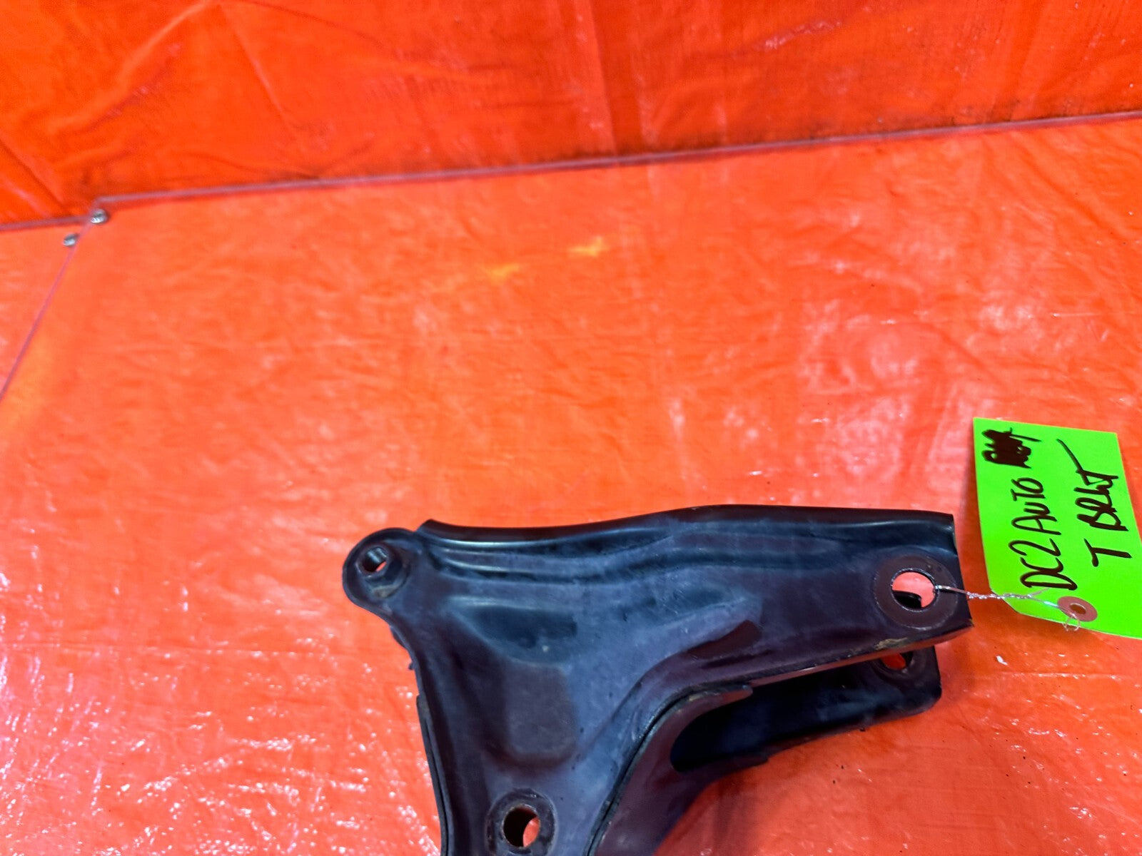 94 01 ACURA INTEGRA   AUTOMATIC   REAR TRANSMISSION BRACKET   OEM #2684