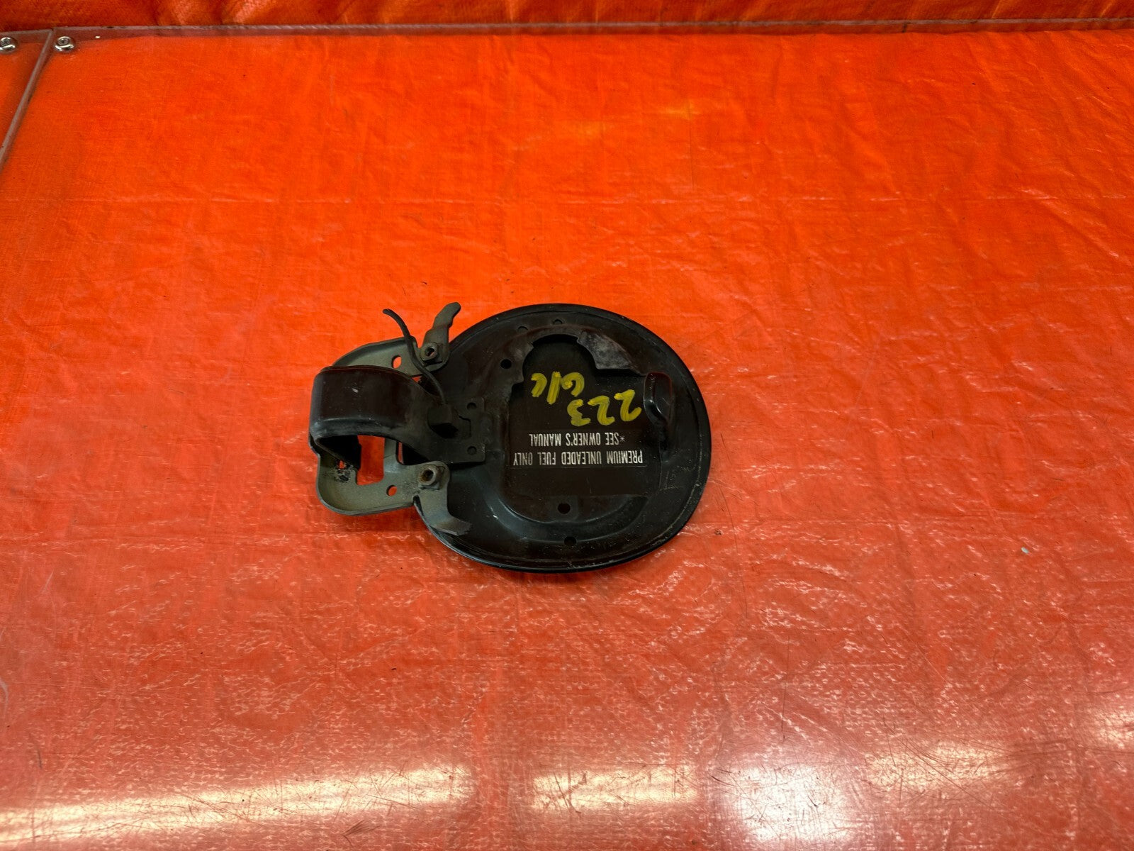 06 11 CIVIC 2D COUPE   FUEL LID / GAS CAP COVER BLACKCOLOR   OEM #2234
