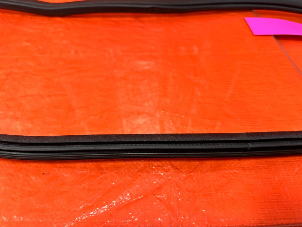 06 11 CIVIC 4D SEDAN   DRIVER LEFT FRONT DOOR TO CHASSIS OPEN TRIM   OEM #27011